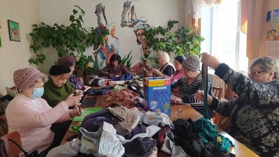Майже три тисячі окопних свічок для військових зробили представники Поважної ради Дунаєвецької громади Майже три тисячі окопних свічок для військових зробили представники Поважної ради Дунаєвецької громади