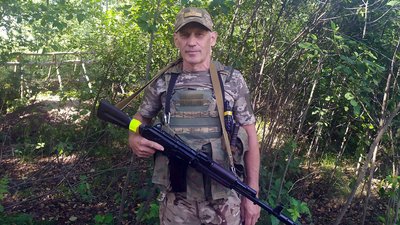 56-річний тероборонівець з Волині навчає колег, як знешкодити ворога голими руками