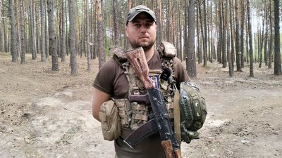 "В нас є підступний сусід, мусимо тримати кордони": боєць з Волинського прикордонного загону захищає Україну з 2013 року "В нас є підступний сусід, мусимо тримати кордони": боєць з Волинського прикордонного загону захищає Україну з 2013 року