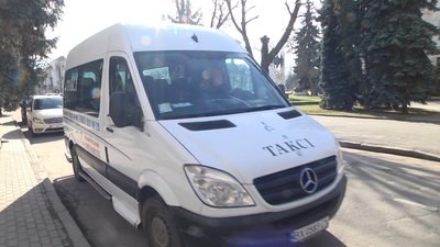 Послугами соцтаксі в Хмельницькій тергромаді користується двісті сімдесят три жителі громади Послугами соцтаксі в Хмельницькій тергромаді користується двісті сімдесят три жителі громади