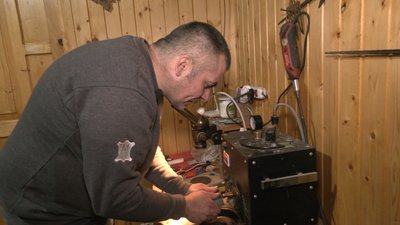 Майстер з Прикарпаття виготовляє дримби, які замовляють з різних країн світу Майстер з Прикарпаття виготовляє дримби, які замовляють з різних країн світу