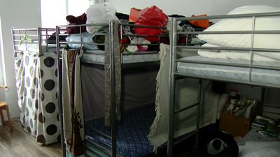 Майже пів сотні переселенців живуть у реконструйованому під житло оздоровчому таборі на Волині Майже пів сотні переселенців живуть у реконструйованому під житло оздоровчому таборі на Волині