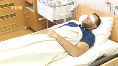 Поранений боєць, якого 14 червня доставили до лікарні ім. Мечникова, почуває себе добре Поранений боєць, якого 14 червня доставили до лікарні ім. Мечникова, почуває себе добре