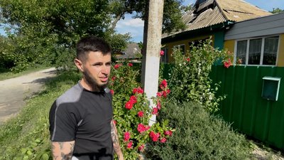 Повертаються після евакуації: що побачили жителі Тихого після ракетного удару поблизу Прилук Повертаються після евакуації: що побачили жителі Тихого після ракетного удару поблизу Прилук