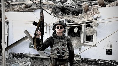 "Йду за справедливістю". Історія учасника "ультрас", бійця "Карпатської Січі" Святослава Кондрата