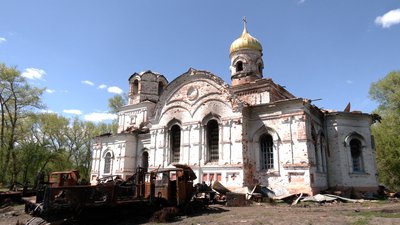У Лукашівці на Чернігівщині поблизу розбомбленої церкви будують нову за 1 мільйон гривень У Лукашівці на Чернігівщині поблизу розбомбленої церкви будують нову за 1 мільйон гривень
