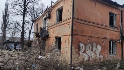 наслідки обстрілу пошкоджений будинок армія РФ вісім ракет Селидове Донецька область наслідки обстрілу пошкоджений будинок армія РФ вісім ракет Селидове Донецька область
