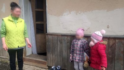 Голодні бродили вулицею, а батьки пиячили. На Прикарпатті із сім'ї забрали двох дітей