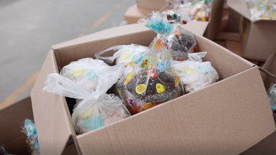 З Тернополя майже тисячу великодніх кошиків передали бійцям на Харківщину