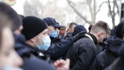 В Одесі намагалася зірвати щорічний марш жінок В Одесі намагалася зірвати щорічний марш жінок