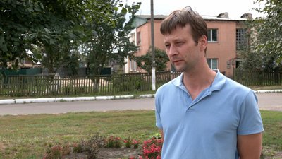 Обстріляний росіянами шестиквартирний будинок у Старому Білоусі у Чернігові: хто заплатить за обстеження Обстріляний росіянами шестиквартирний будинок у Старому Білоусі у Чернігові: хто заплатить за обстеження
