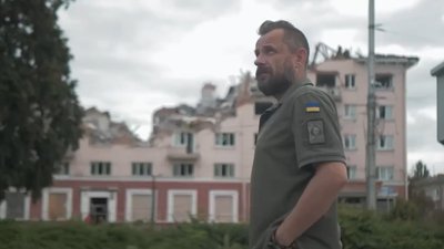 Пісня, народжена війною: матір тероборонівця написала гімн для його підрозділу