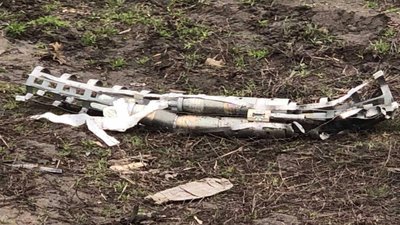 У Кривому Розі медики надають допомогу двом пораненим під час артобстрілу жителям Херсонщини
