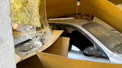 В Миколаєві внаслідок обстрілів пошкоджено два магазини