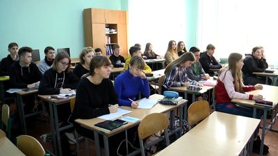 У Житомирі у 90% шкіл навчаються за дистанційною або змішаною формою
