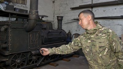 Черкасець змайстрував мангал-паровоз Черкасець змайстрував мангал-паровоз