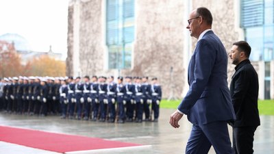 Канцлер ФРН Мерц і президент України Зеленський під час зустрічі у Берліні, Німеччина