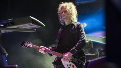Перрі Бамонте з гурту The Cure