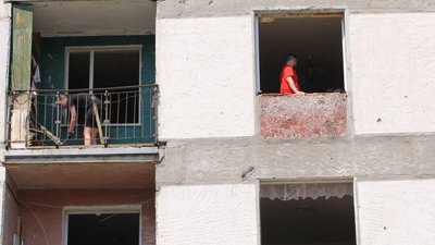 пошкоджений будинок у первомайському пошкоджений будинок у первомайському