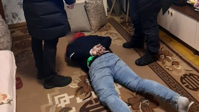 Підозрюваному у вбивстві дівчини в Ужгороді загрожує до 15 років в'язниці — поліція Підозрюваному у вбивстві дівчини в Ужгороді загрожує до 15 років в'язниці — поліція