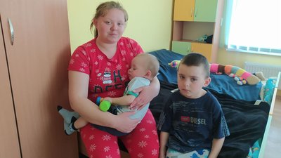 У сільському волинському дитсадку оселили пів сотні переселенців. Як організували побут У сільському волинському дитсадку оселили пів сотні переселенців. Як організували побут