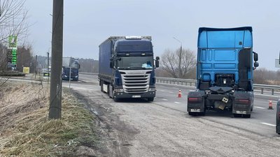 Протест українських перевізників на Ягодині Протест українських перевізників на Ягодині