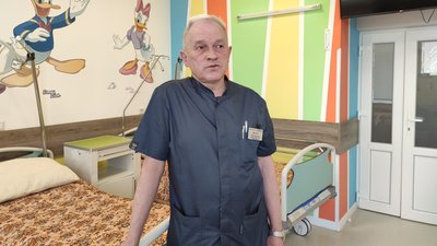 Завідувач операційного відділення Тернопільської обласної дитячої лікарні Василь Боднарчук Завідувач операційного відділення Тернопільської обласної дитячої лікарні Василь Боднарчук