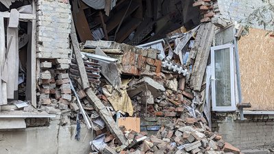 Армія РФ обстріляла середмістя Покровська, є загиблі та поранені Армія РФ обстріляла середмістя Покровська, є загиблі та поранені