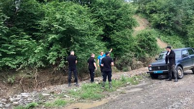 На Закарпатті сьомий день шукають чоловіка, який зник під час паводку на Рахівщині