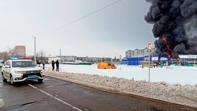Пожежа в торговельному центрі Первомайська. Поліція затримала чоловіка