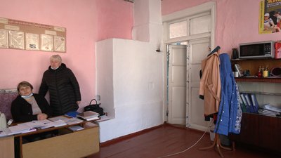 Незручності в освіті: як вчаться в одній з найстаріших і аварійних шкіл Рівненщини Незручності в освіті: як вчаться в одній з найстаріших і аварійних шкіл Рівненщини
