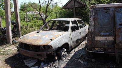 "Свист такий, і відразу лупонуло": мешканці Угроїдів на Сумщині розповіли про російський обстріл "Свист такий, і відразу лупонуло": мешканці Угроїдів на Сумщині розповіли про російський обстріл