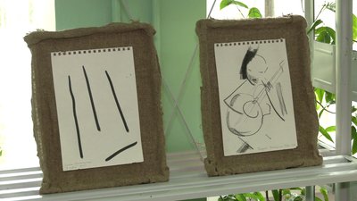 У рівненській бібліотеці відкрили виставку маріупольського художника У рівненській бібліотеці відкрили виставку маріупольського художника