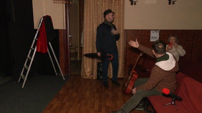 Вистава "Привіт ревнощі" Вистава "Привіт ревнощі"