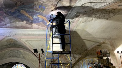 Настінний живопис та іконостас відновлюють у греко-католицькому соборі в Ужгороді