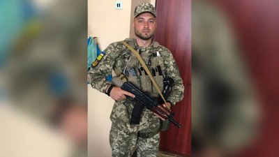"Читаю лекції з історії побратимам". Як викладач з Кропивницького став захисником України "Читаю лекції з історії побратимам". Як викладач з Кропивницького став захисником України