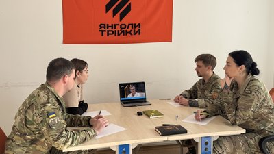 Як військові з бригади ЗСУ, в якій служив Артур Дронь, написали Радіодиктант