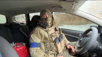 Лягаєш вночі на солому, а прокидаєшся на смітті: що мотивує українських військових Лягаєш вночі на солому, а прокидаєшся на смітті: що мотивує українських військових