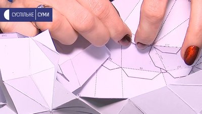 Виготовляє скульптури з паперу. Сумчанка Ірина Гришина. СУСПІЛЬНЕ | ЛЮДИ Виготовляє скульптури з паперу. Сумчанка Ірина Гришина. СУСПІЛЬНЕ | ЛЮДИ
