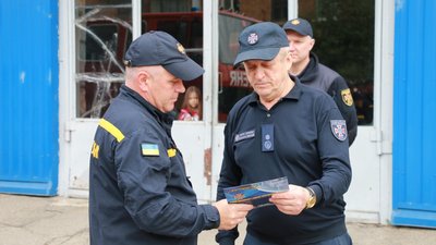 У Харкові 80 рятувальників отримали нагороди за відвагу, один із них — посмертно