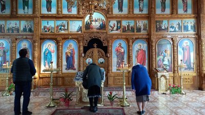 Великдень на Дніпропетровщині: як працюватимуть храми та які заходи безпеки діятимуть