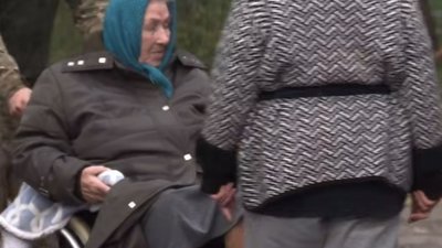 Евакуація жінки з Дружківки
