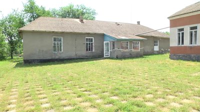 У селі Гораївка Староушицької тергромади в приміщенні колишньої школи облаштовують "Мистецький простір". У селі Гораївка Староушицької тергромади в приміщенні колишньої школи облаштовують "Мистецький простір".