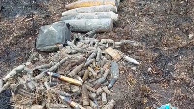 На Житомирщині з початку війни група піротехніків виявила понад 1600 різноманітних боєприпасів На Житомирщині з початку війни група піротехніків виявила понад 1600 різноманітних боєприпасів