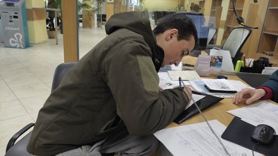 Лучани, які прихистили переселенців, можуть подати заяву на грошову компенсацію. Як це зробити Лучани, які прихистили переселенців, можуть подати заяву на грошову компенсацію. Як це зробити