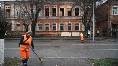 Наслідки удару російськими безпілотниками по Холодногірському району Харкова