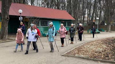 "Здорова прогулянка" у Вінниці: 120 містян взяли участь у проєкті від міністерства охорони здоровʼя