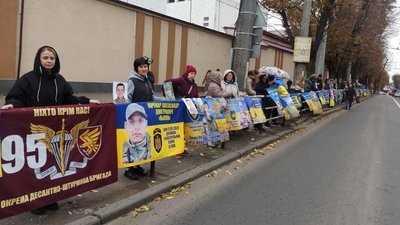 Учасники акції на підтримку військовополонених та зниклих безвісти, Хмельницький