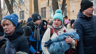 "Другий день намагалися виїхати" — третій день евакуації з Сум "Другий день намагалися виїхати" — третій день евакуації з Сум