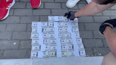 На Миколаївщині затримали групу людей, які брали гроші за допомогу у призначенні на пост голови ОДА На Миколаївщині затримали групу людей, які брали гроші за допомогу у призначенні на пост голови ОДА